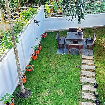 לינה וארוחת בוקר קראבי Auriflex House מראה חיצוני תמונה