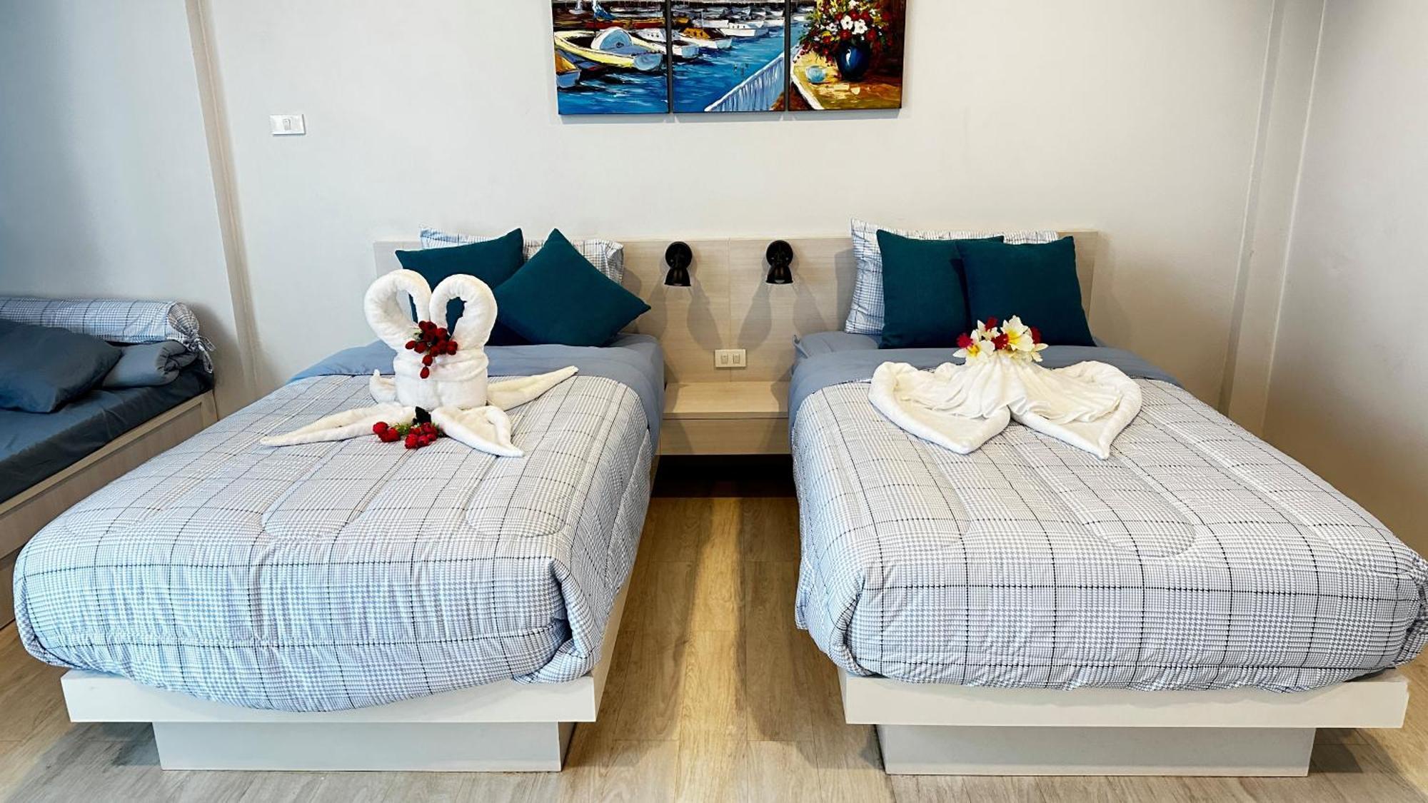 לינה וארוחת בוקר קראבי Auriflex House מראה חיצוני תמונה
